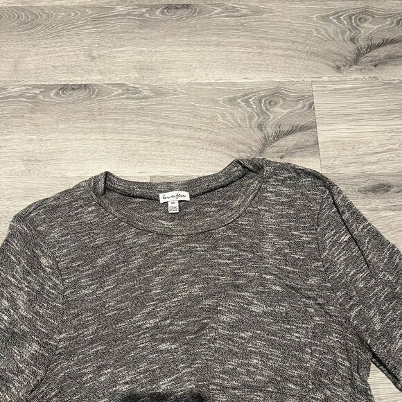 Love, fire Grey Heather Long Sleeve Top with Twist in the Front - Picture 6 of 9